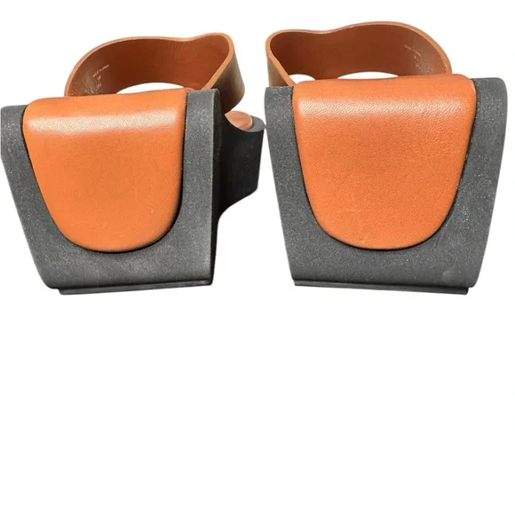 Frame Le Ocean Platform Leather Sandals $298 - Picture 2 of 11